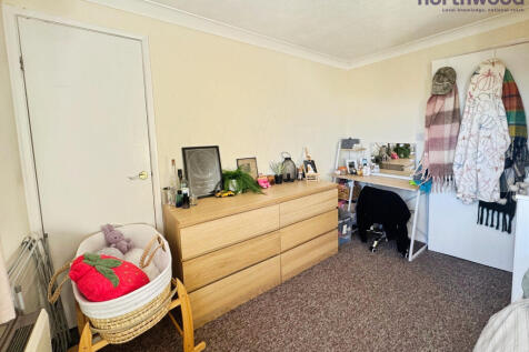 Kennet Close, West End, SO18 photo 5