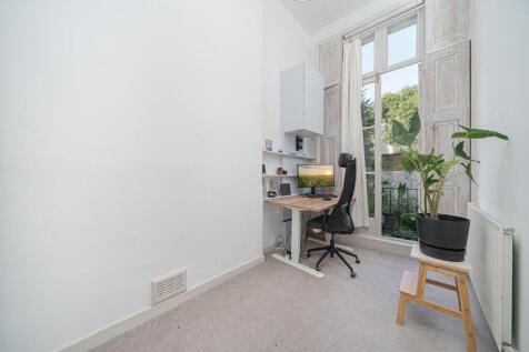 3, 3 Nevern Road, SW5, Martin &amp; Co (4).jpg