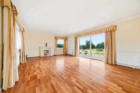 Oakley Green photo 3