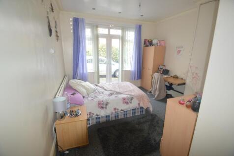 St. Michaels Villas, Leeds, West Yorkshire, LS6 photo 2