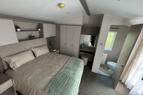 Willerby Salisbury at Waters Edge Country Park