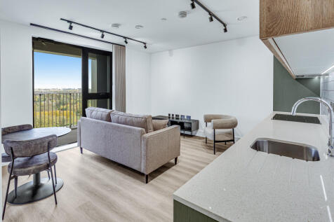 Bridgeway Heights, Scrubs Lane, Hammersmith And Fulham, London photo 4
