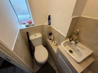Venice bathroom 2.jpg