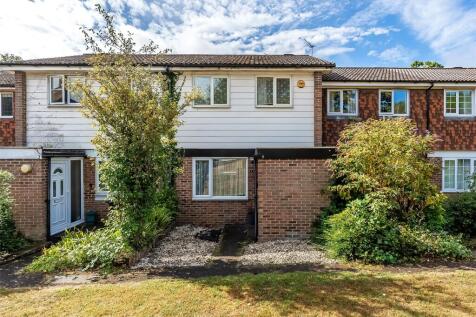 Leatherhead, KT22 - property photo