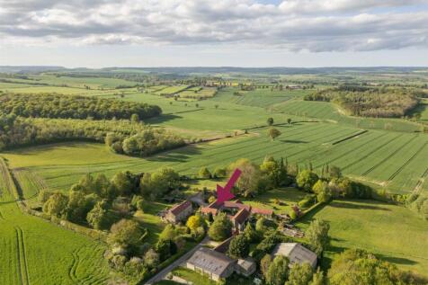 The Granary House - Setting