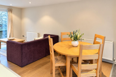 8 Totley Hall, Totley, Sheffield photo 4