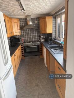 Grove Lane, Burnley, BB12 photo 5