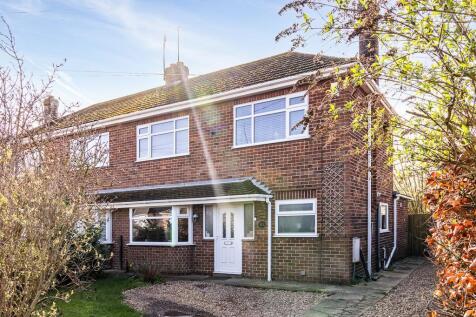 111 Eastwood Road (Fishtoft)-2.jpg