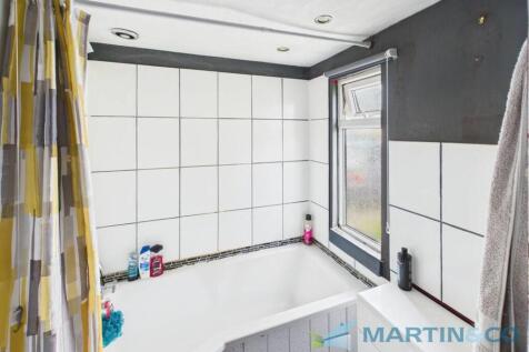 CAM02145G0-PR0069...