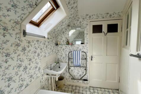 Kirkmulloch, 1 Wayside, Dalry - Williamson and Hen