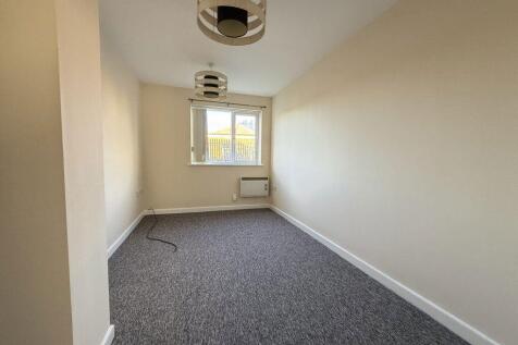 3 Langdale Grove photo 3
