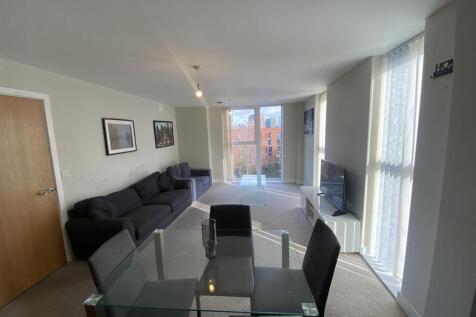 Lounge/Kitchen