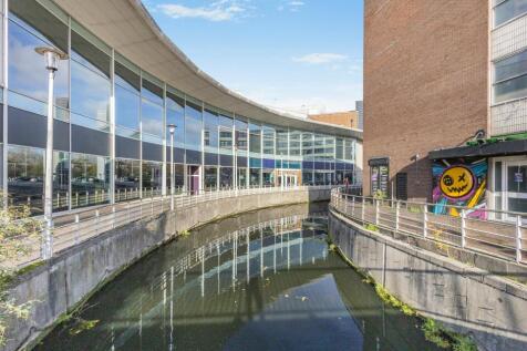 8670615exterior06.jpg