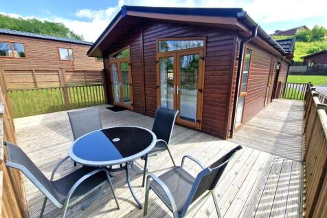 Rear of Property &amp; Sun Deck