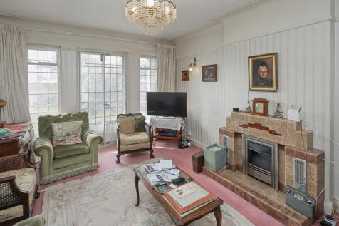 48 Clay Hill, Enfield, EN2 9AW