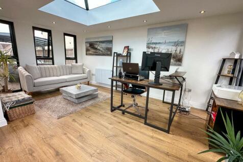 INSIDE VIEW OF OFFICE/GARDEN ROOM