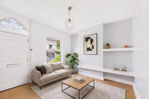 Lounge (Virtually Furnished)
