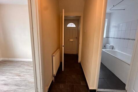 Porch - Hallway