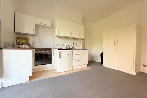 Oakwood Avenue, Roundhay, Leeds, LS8 photo 2