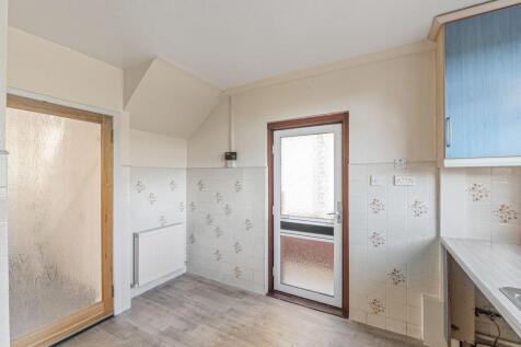 2 bed, 1 bath Semi-Detached in Leeds - Photo 6