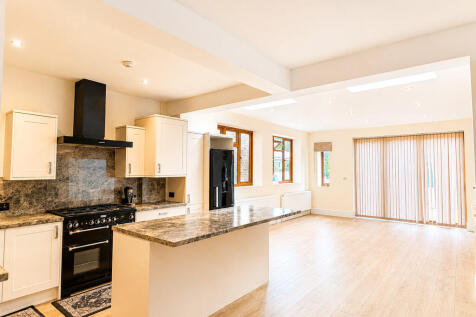 Otterfield Road, West Drayton photo 3