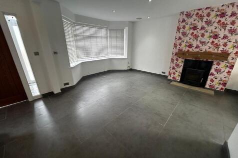 West Avenue, New Moston, Manchester photo 4