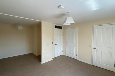 studio flat to rent