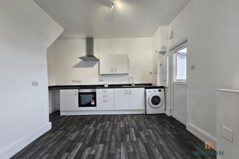 Pine Street South, Bury photo 5