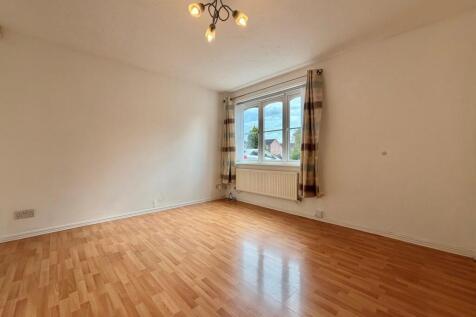 Rissington Avenue, Manchester, M23 photo 4
