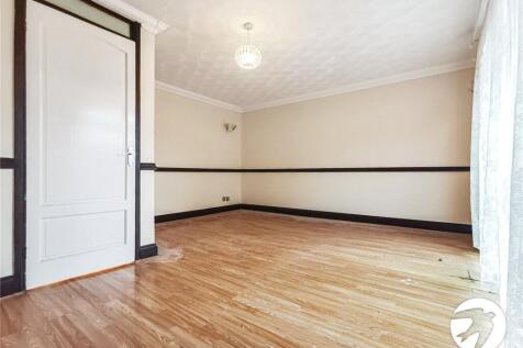 Kempt Street, London, SE18 photo 3
