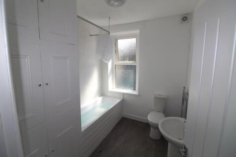 9 Weston Road, Ilkley photo 5