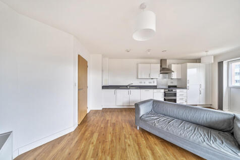 1295610-10-682f6a...