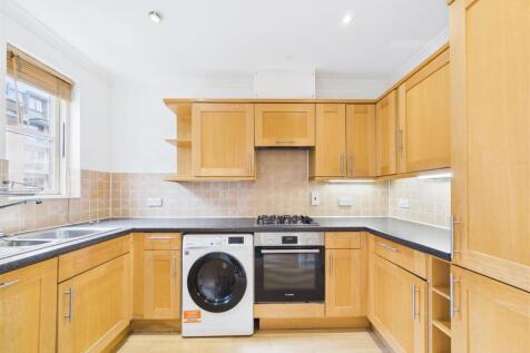 3-bed-house-central-cheltenham10.jpg