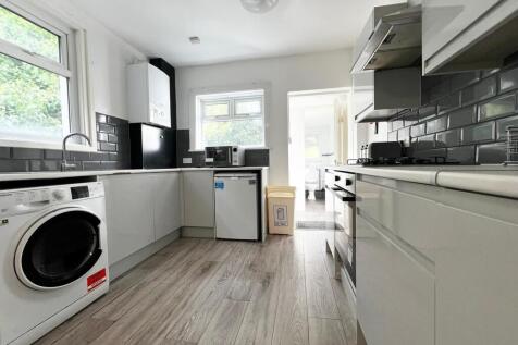 Waldeck Road, Haringey photo 3