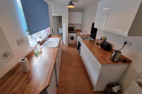 18 Plymouth Place, Leamington Spa photo 2