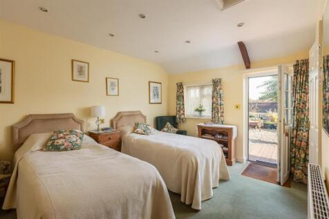 Rockery Cottage Bedroom 5-1.jpg