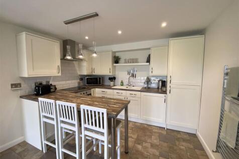 The Paddocks, Chippenham photo 4