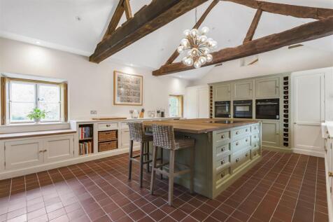 Lower End Farmhouse, 10 High Street, Tiffield.jpg