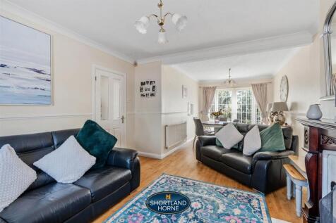 Lounge / Dining Room