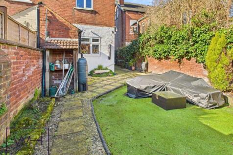 CAM03785G0-PR0217-ST