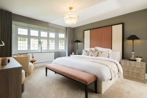 The Richmond - Main Bedroom