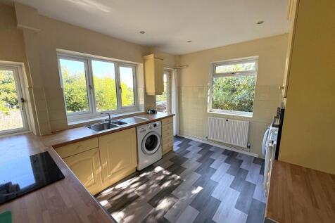 Westfield Lane, St. Leonards-On-Sea, TN37 photo 3