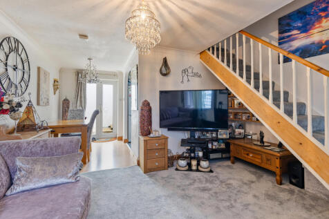 A11 - 47 Saffron Park Kingsbridge - 260507