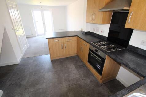 Ellis Drive, Bradwell, Great Yarmouth photo 4