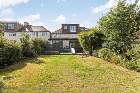 Garden &amp; Rear Elevation