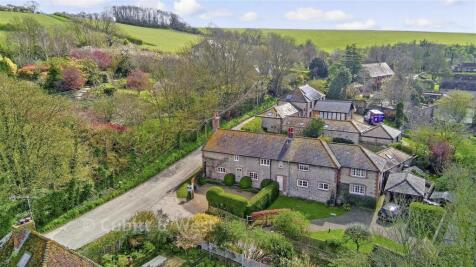 Front Elevation In South Downs