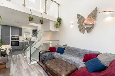 Sitting Room/Kitchen