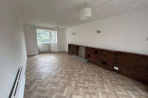 Dee Lane, Newcastle-Under-Lyme, ST5 photo 3