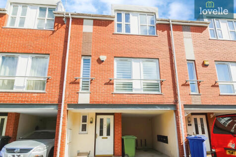 Grimsby, DN32 - property photo