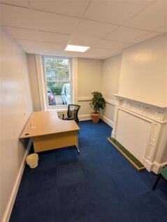 Office to rent Image 5